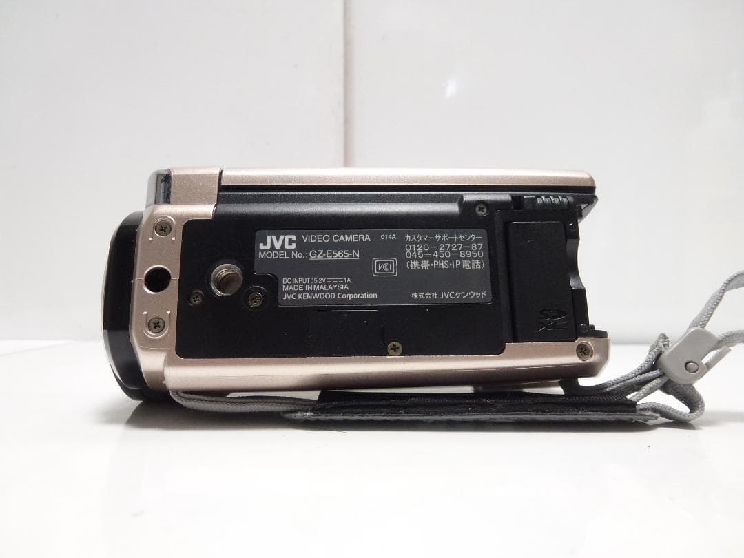 大人気 動作品　ビクター　JVC Everio GZ-E565-N ビデオカメラ