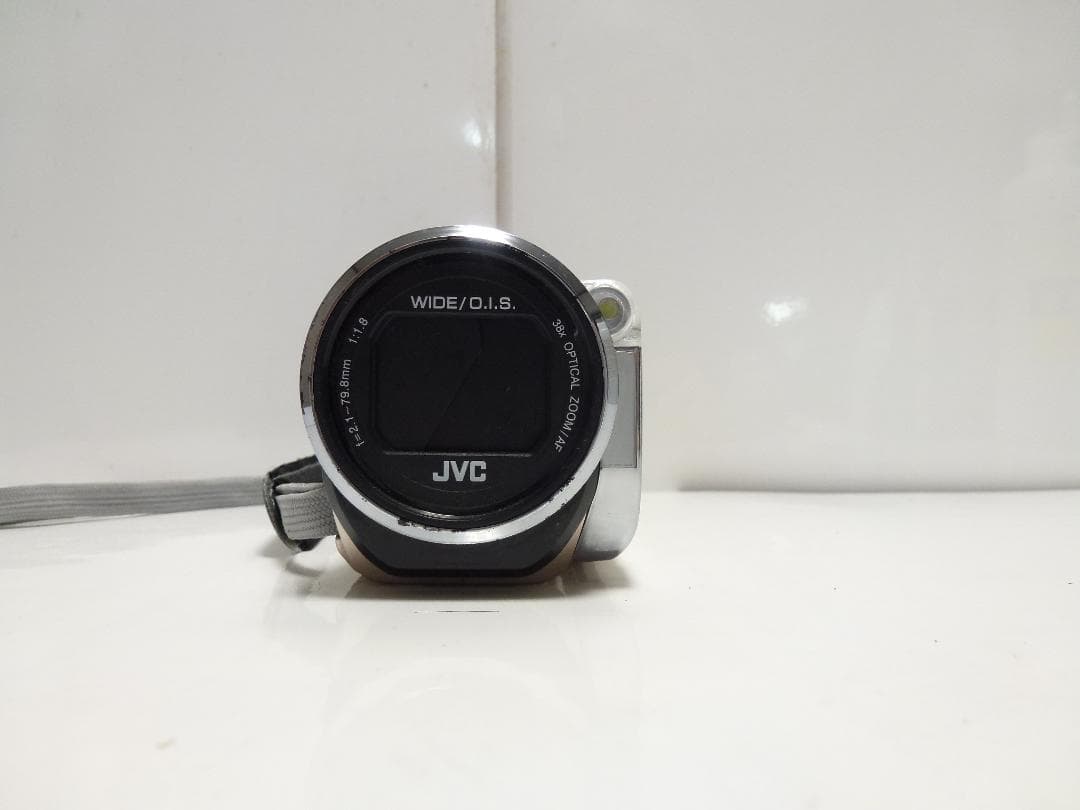 大人気 動作品　ビクター　JVC Everio GZ-E565-N ビデオカメラ