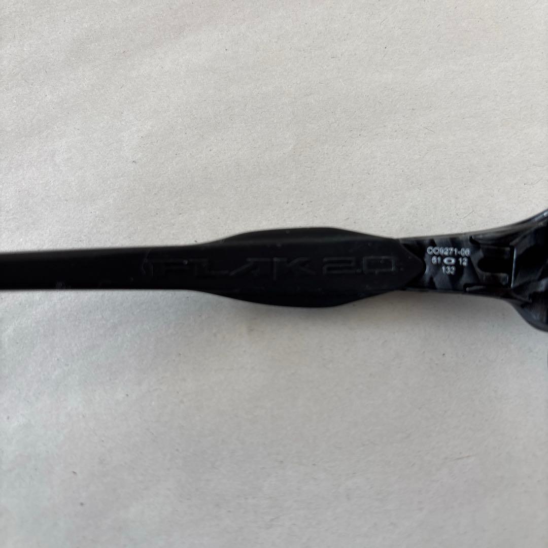 Oakley スポーツサングラス カーボン調