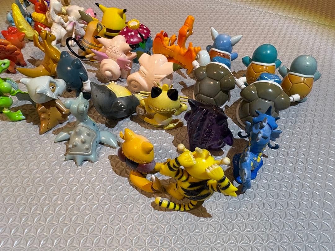 ポケモン モンスターボールコレクション モンコレ 初代 32体
