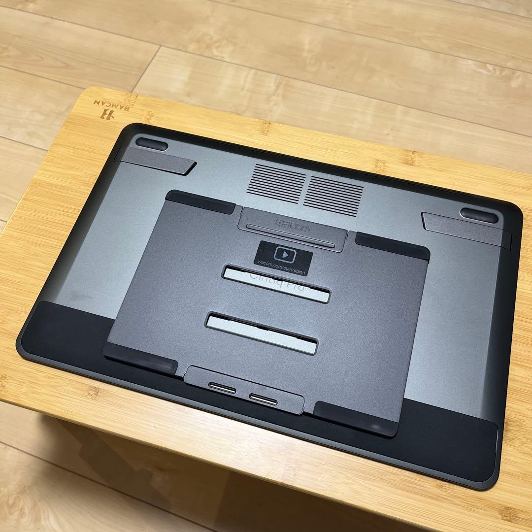 液タブ・ペンタブ Wacom Cintiq Pro 16 DTH-1620/AK0