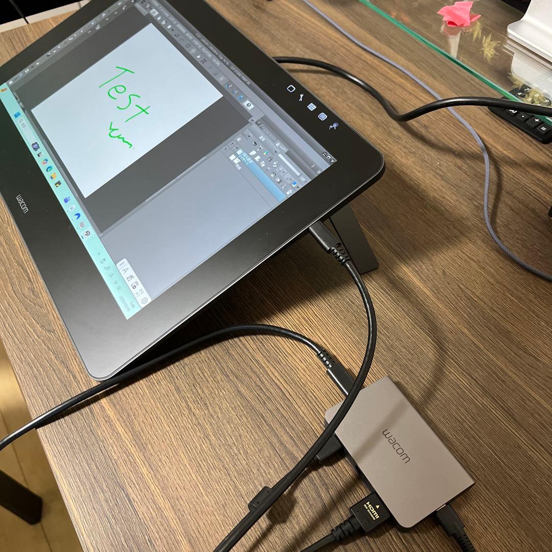 液タブ・ペンタブ Wacom Cintiq Pro 16 DTH-1620/AK0