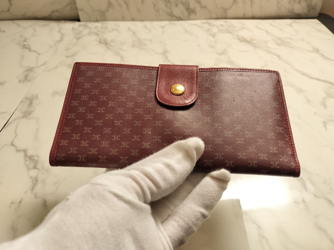 セリーヌ　トリオンフ　二つ折り財布