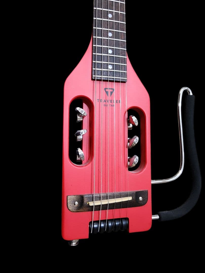 Traveler Guitar Ultra-Light レッドバッグ付き