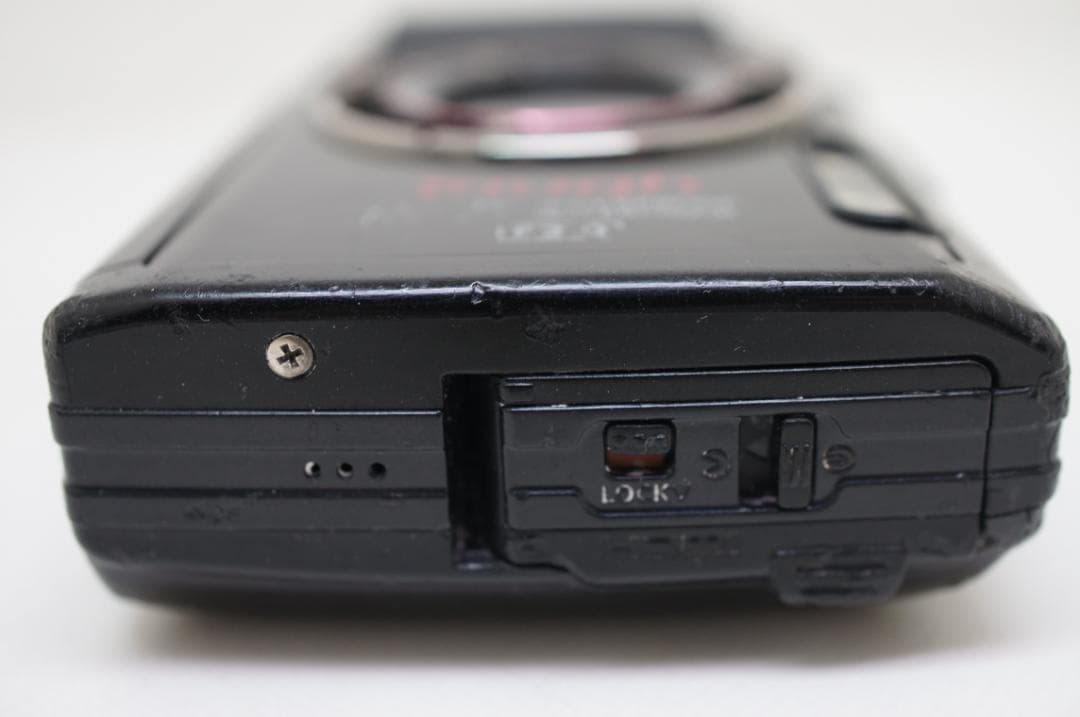 OLYMPUS TOUGH STYLUS TG-3 ブラック（本体・バッテリー）