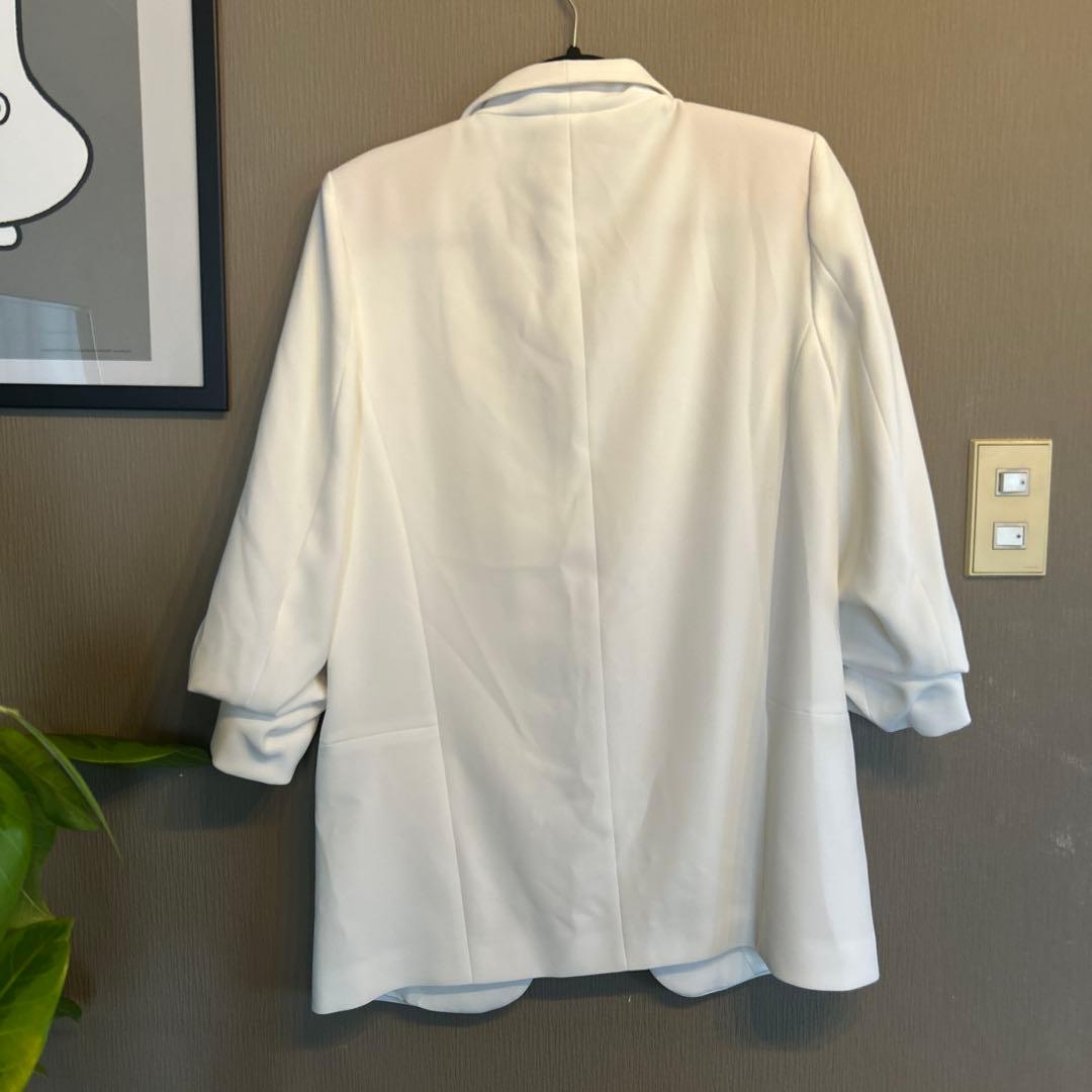 美品　ZARA WOMAN 白ジャケット