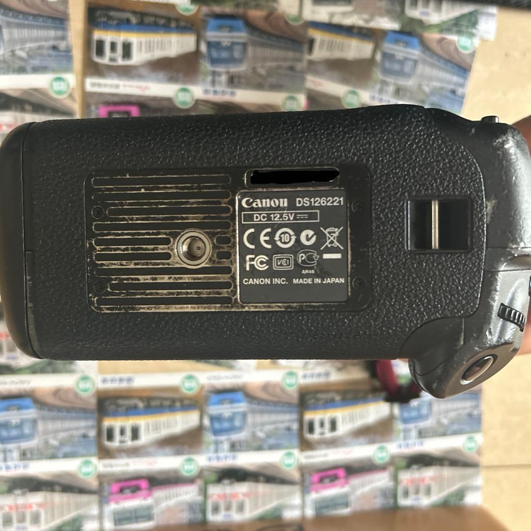 キヤノン　EOS-1D markⅣ レンズ付き　美品