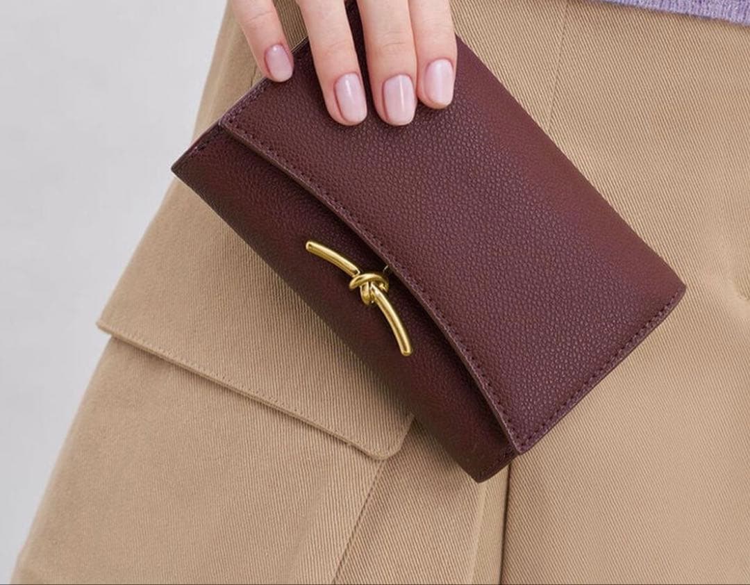 CHARLES &KEITH 財布 ダーク チョコレートハクスリー
