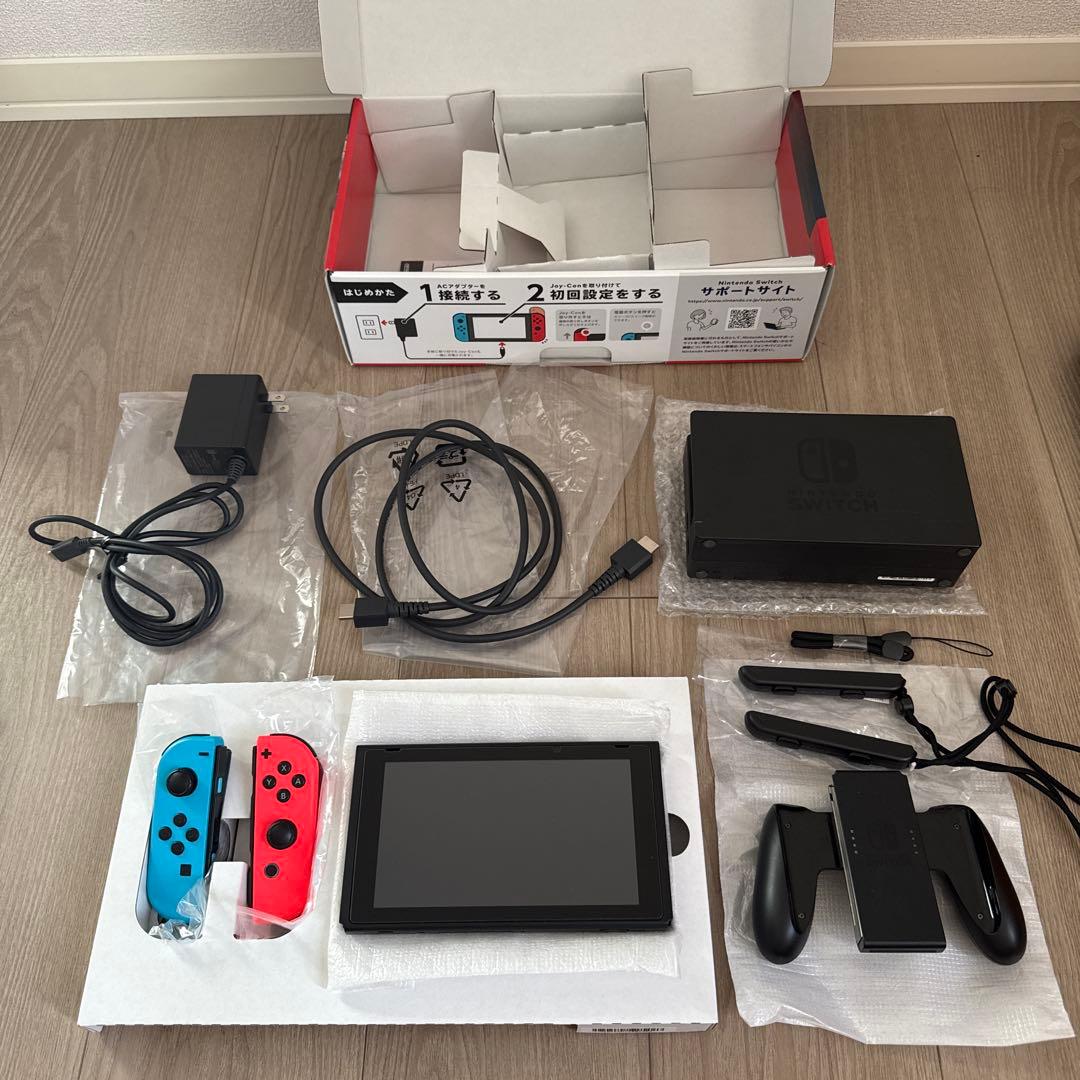 Nintendo Switch 本体　リモコン×2 ケース付き