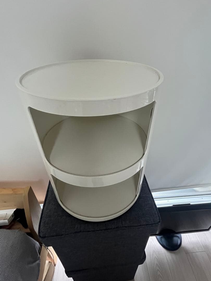 みみずく　商談中　 コンポニビリ　Kartell 2段