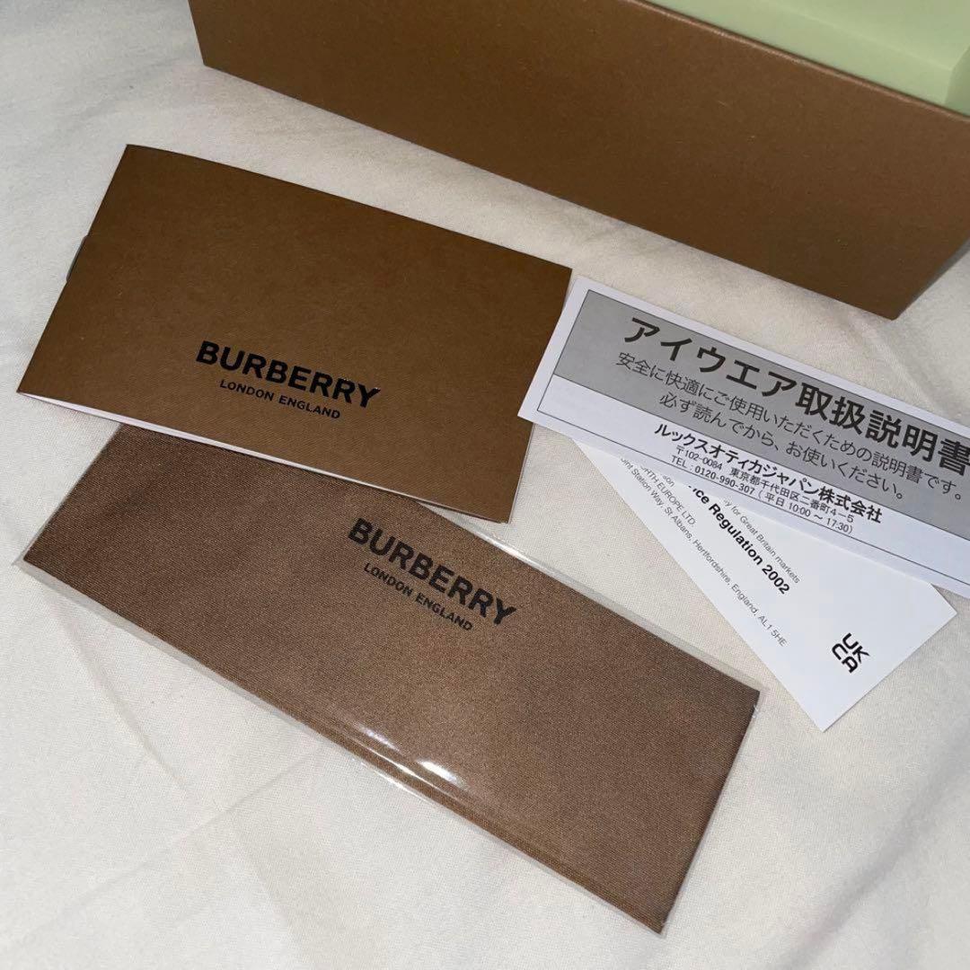 Burberry カラーサングラス