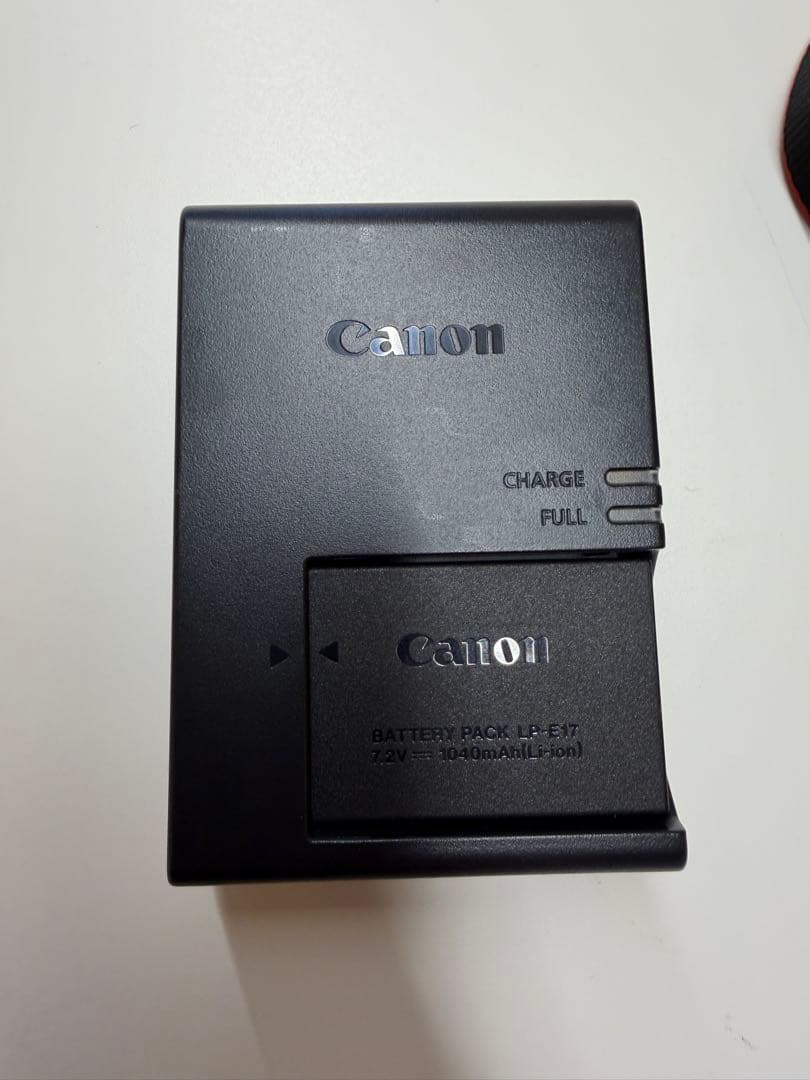 Canon EOS M ミラーレス一眼カメラ【取説付き】