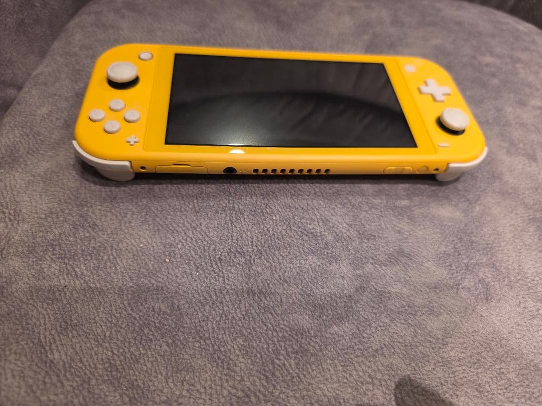 Switchライト イエロー