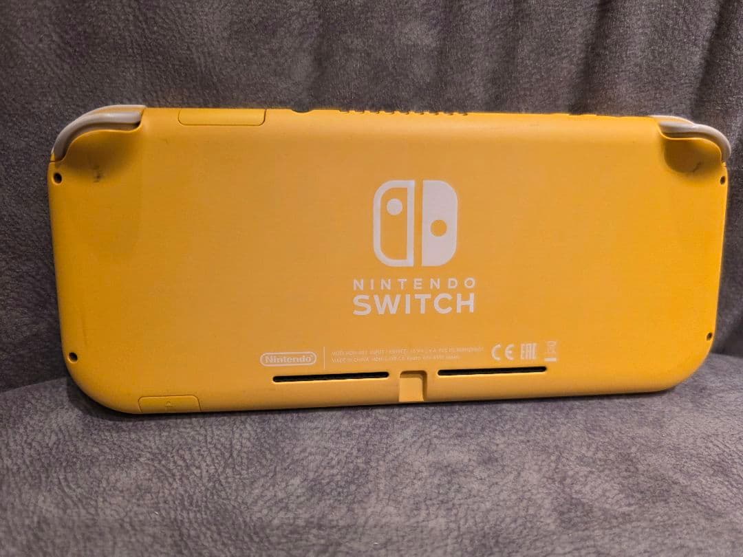Switchライト イエロー