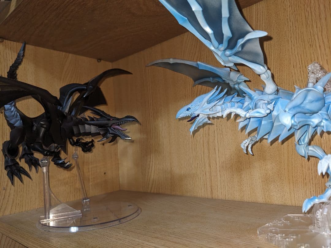 バンダイ　monsterArts　遊戯王 ブルーアイズ レッドアイズ　プラモデル