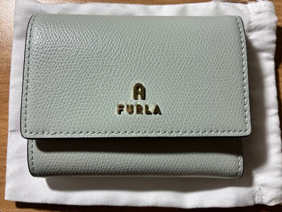 FURLA 三つ折り財布 CAMELIA