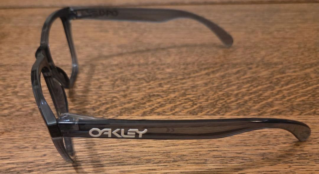 Oakley クリアグレー サングラスフレームのみ