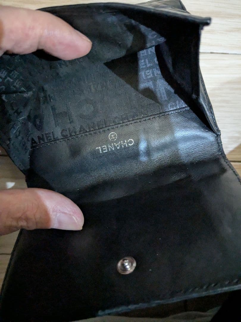 CHANEL シャネル 二つ折り財布 アイコンライン NO5 レザー ココマーク