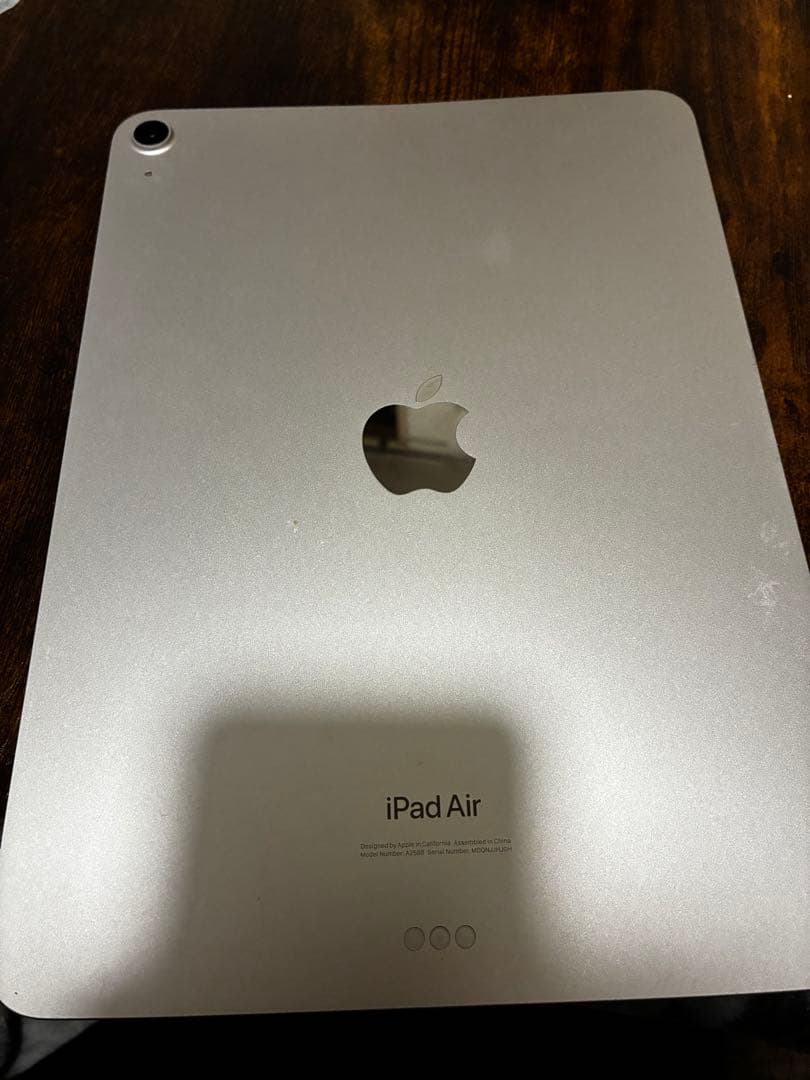 iPad Air 第5世代　Wi-Fiモデル　64GB キーボード付きカバーも