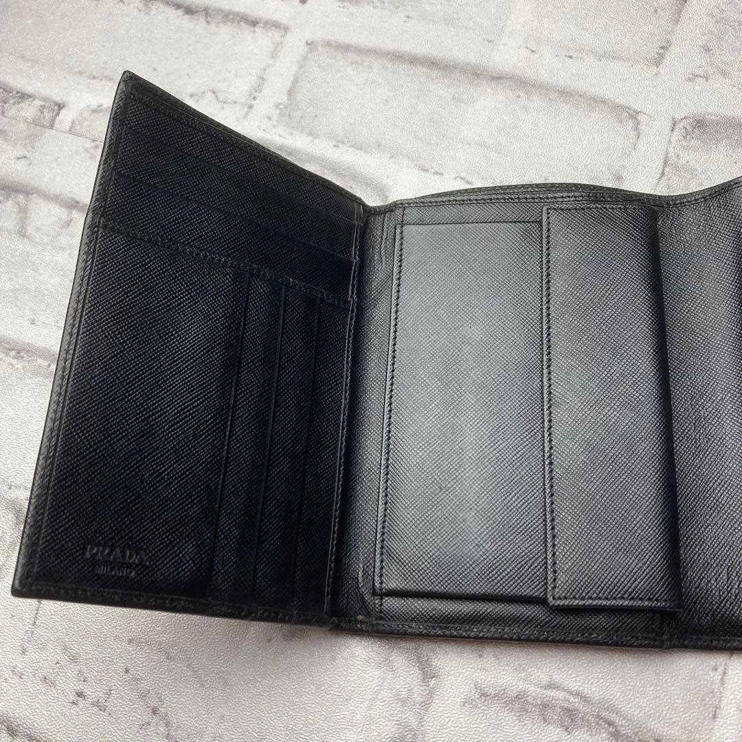 PRADA　プラダ☆財布　ブラック　サフィアーノ　シルバープレート　三つ折り財布