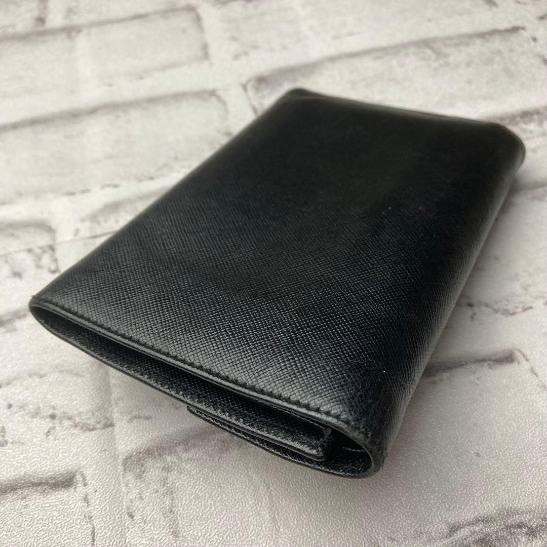 PRADA　プラダ☆財布　ブラック　サフィアーノ　シルバープレート　三つ折り財布
