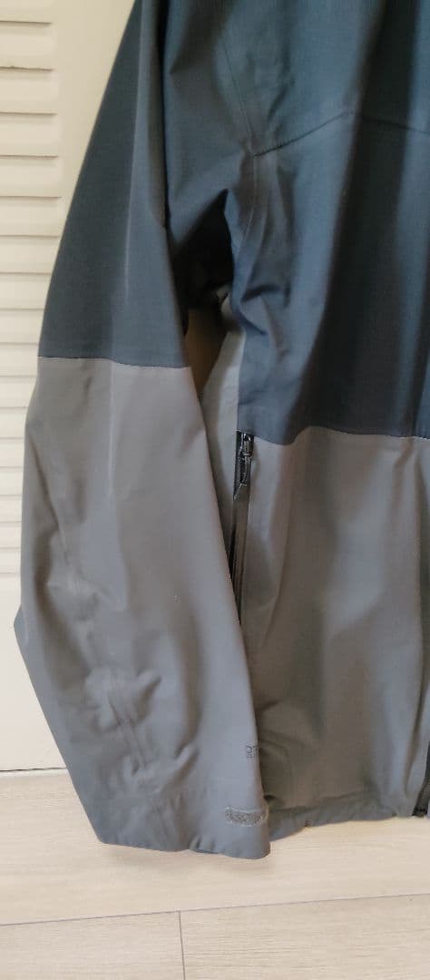 MOUNTAIN HARD WEAR DRY.QELITE ジャケット