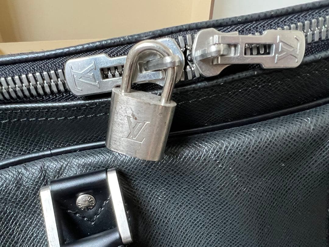 LOUIS VUITTON Kendall ボストンバッグ