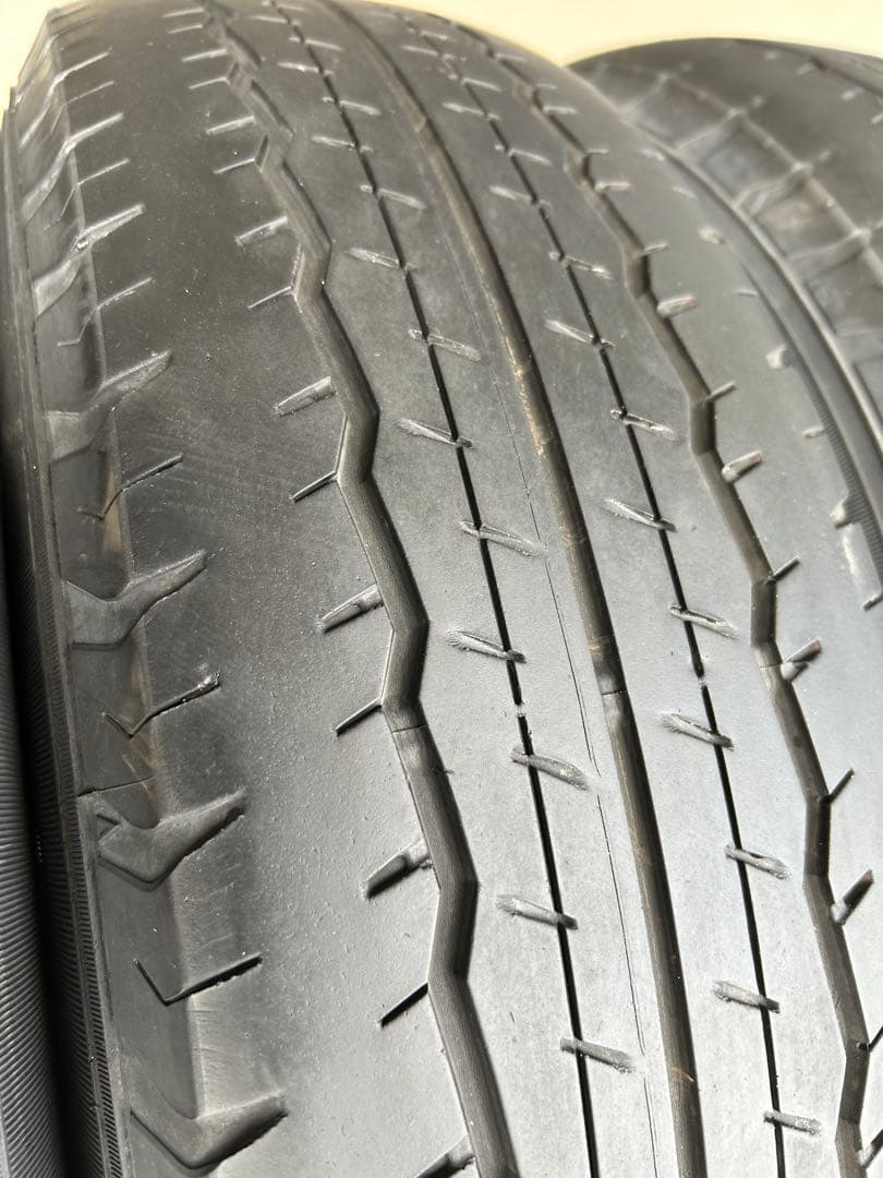 195/80R15 107/105 LT ４本セット　車検用