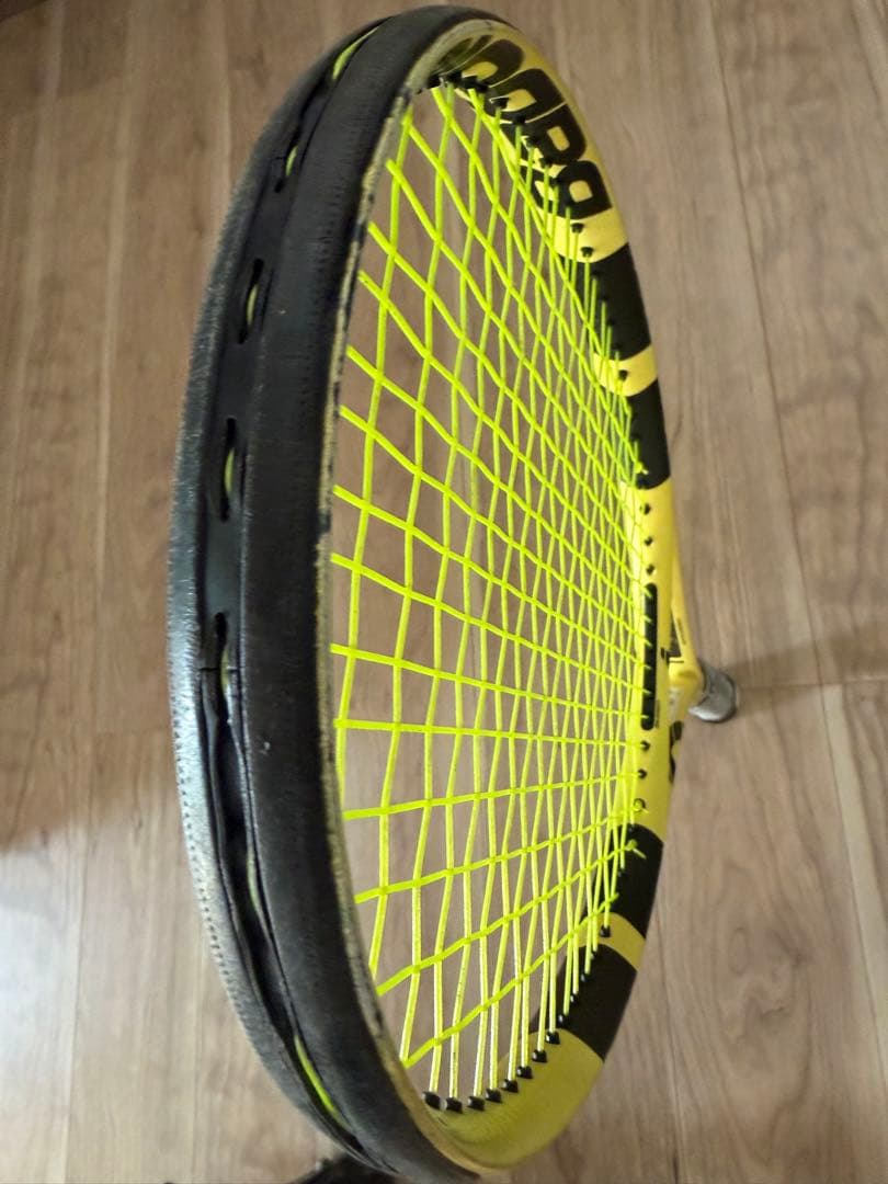 Babolat ピュアアエロプラス2019　2本セット