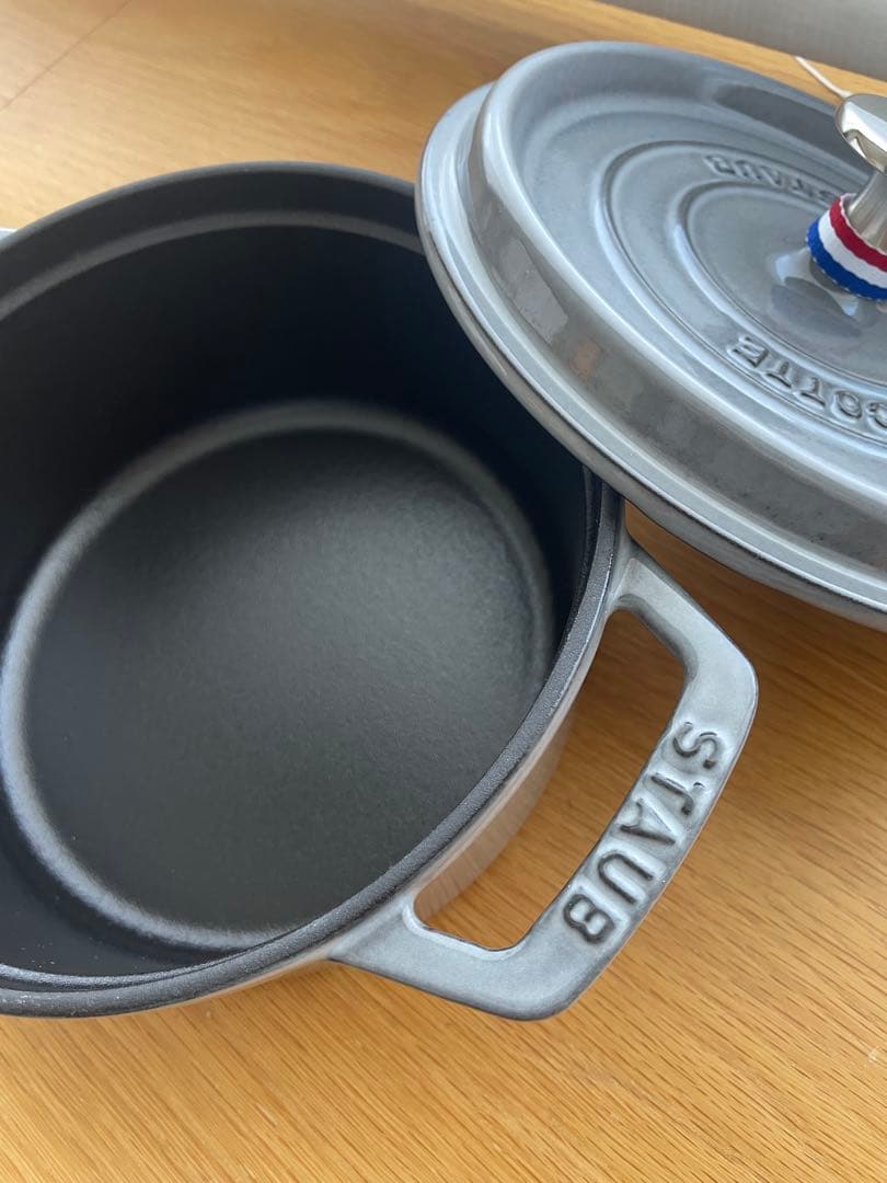 STAUB 鍋 ココット ラウンド グレー 18センチ 正規品