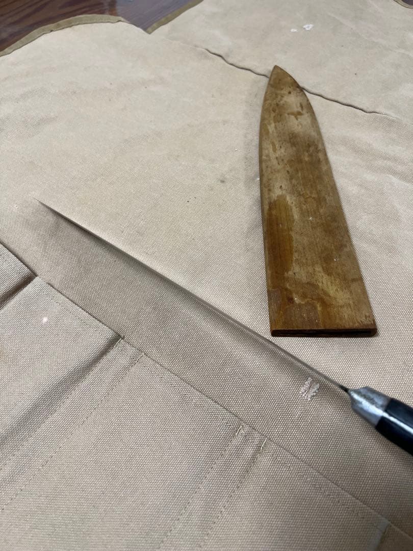築地正本　牛刀 ステンレススチール製 27cm 木製鞘付き