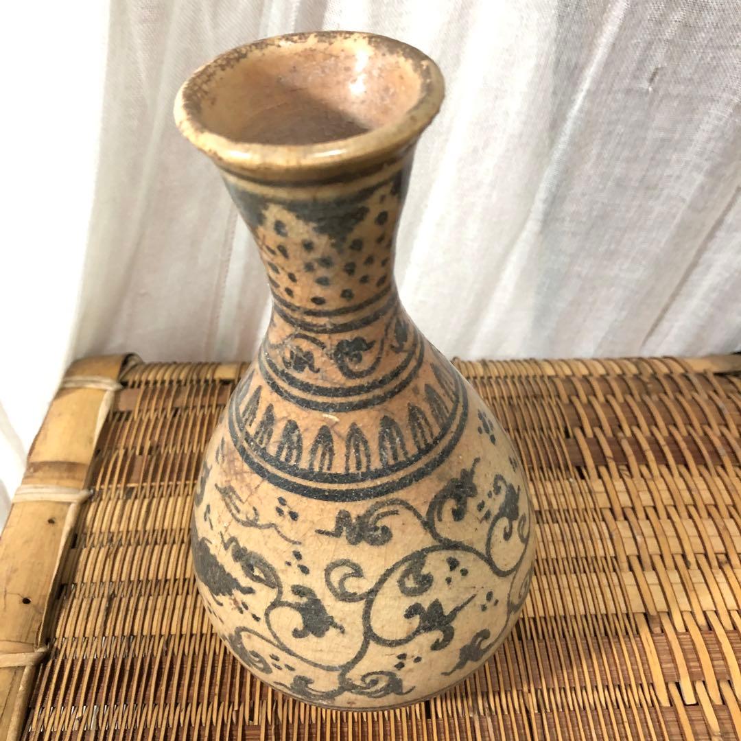 タイ北部のアンティーク　Kalong 焼