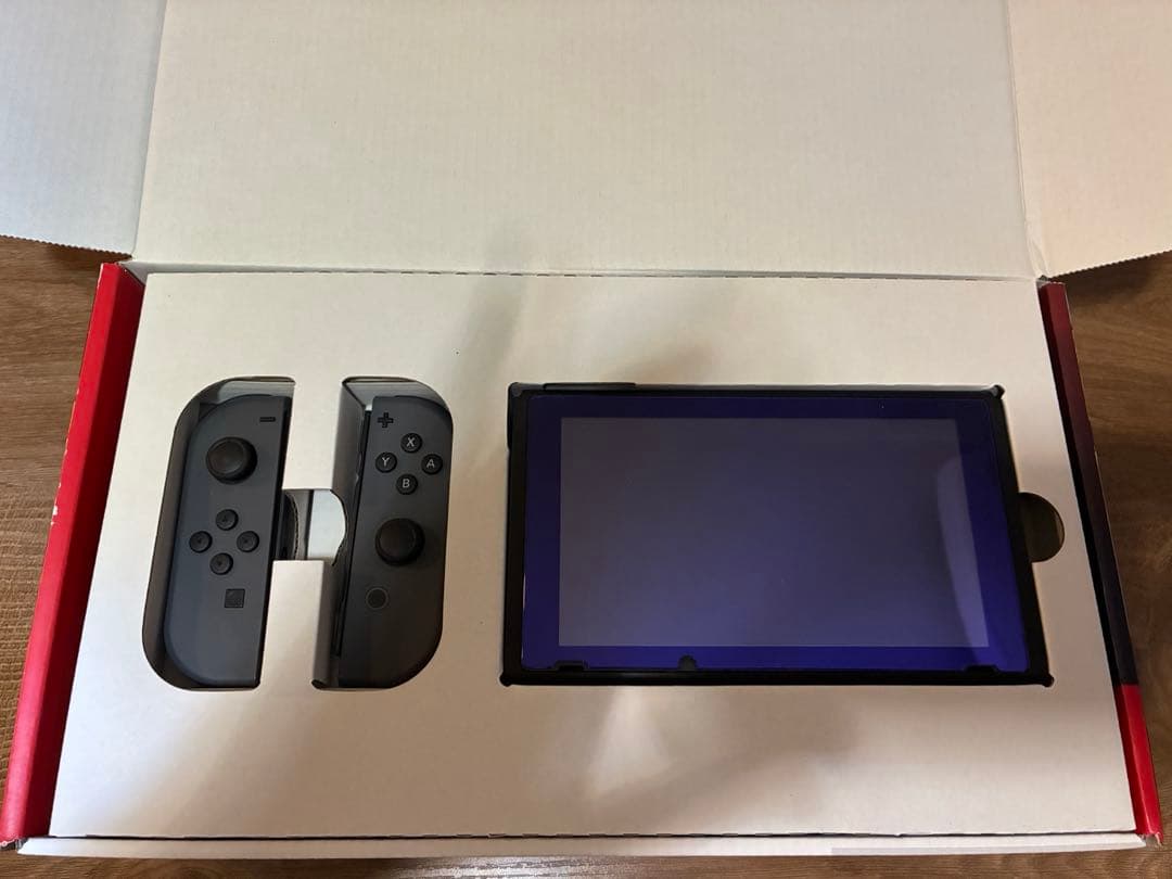 Nintendo Switch 本体 ブラック Joy-Con付属