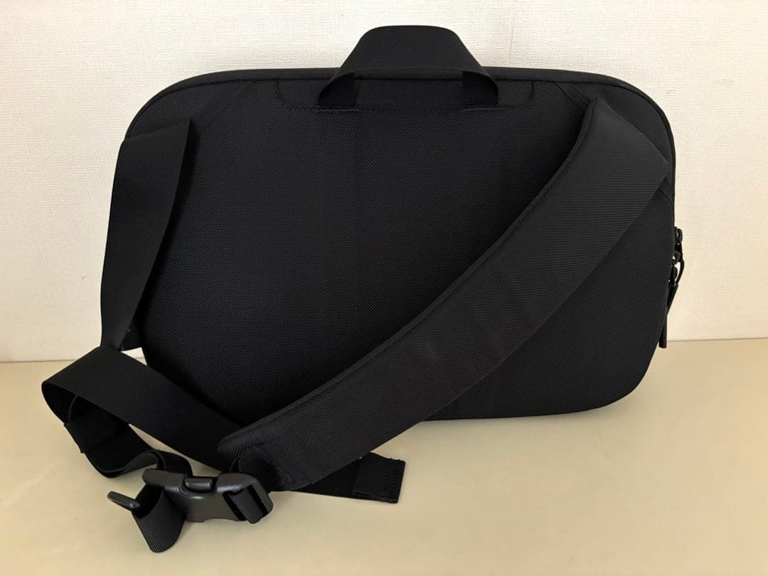 【美品】Aer TECH SLING 2 エアーテックスリング ボディバッグ