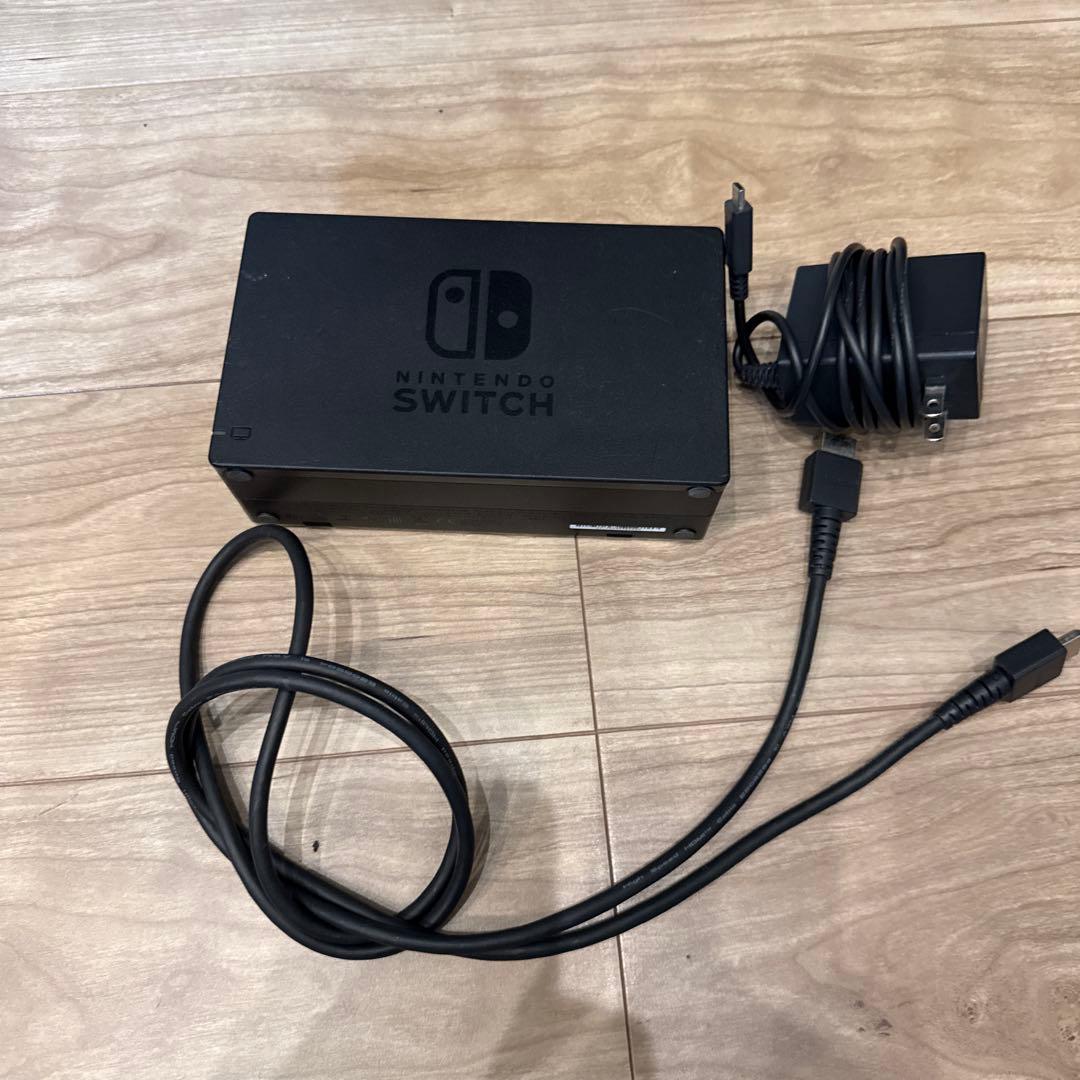 【美品】Nintendo Switch 本体　箱無