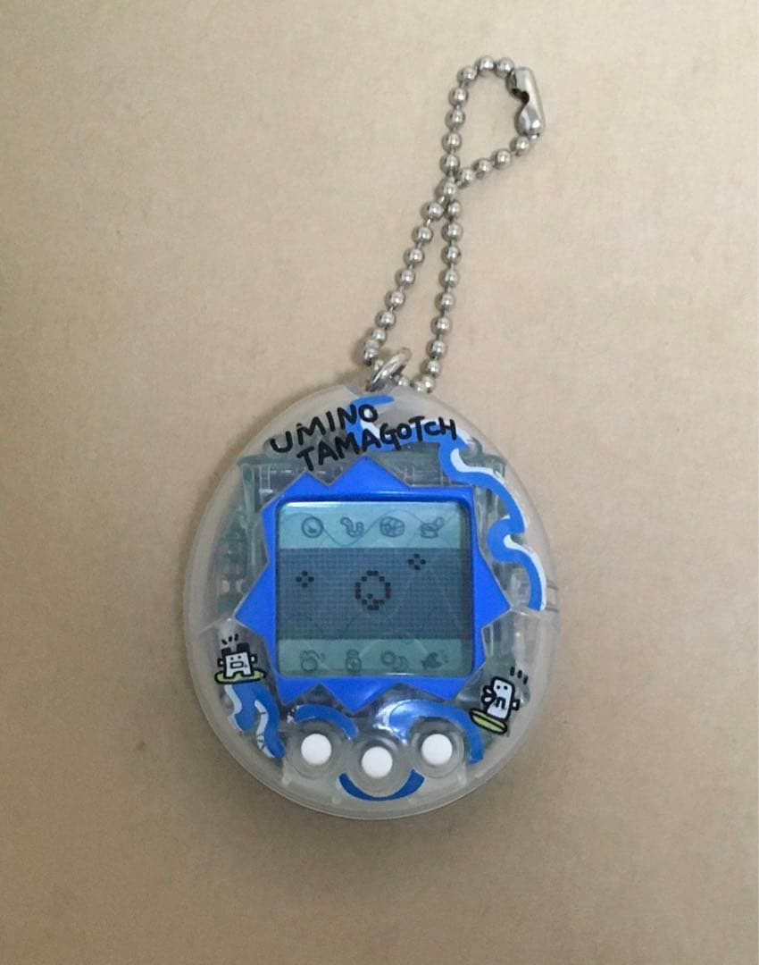 携帯ゲーム　海で発見!!たまごっち (透明：波) 取説付き、作動OK 1998年