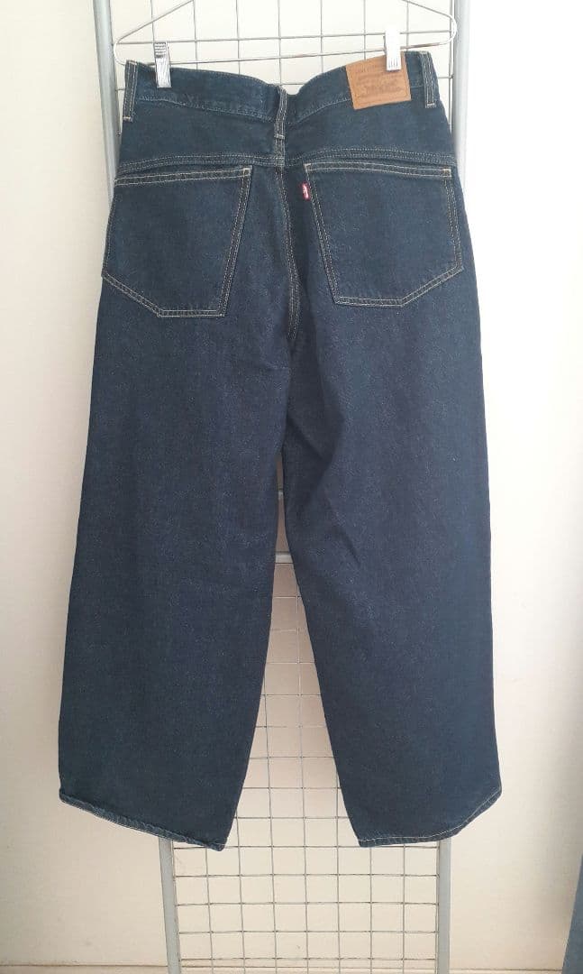 Levi's SUPER BAGGY バレルジーンズ
