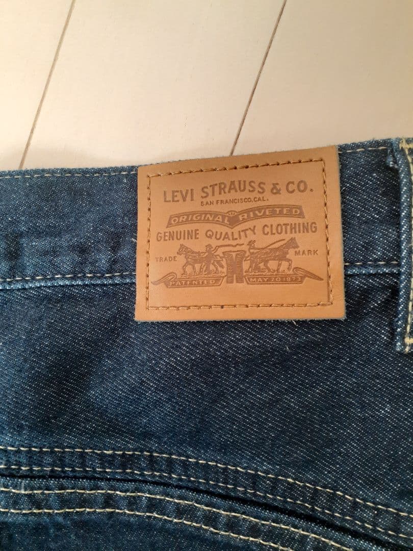Levi's SUPER BAGGY バレルジーンズ