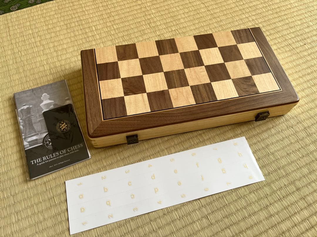 【美品】折りたたみチェスセット 天然ウォールナット材 コンパクト マッグネット式