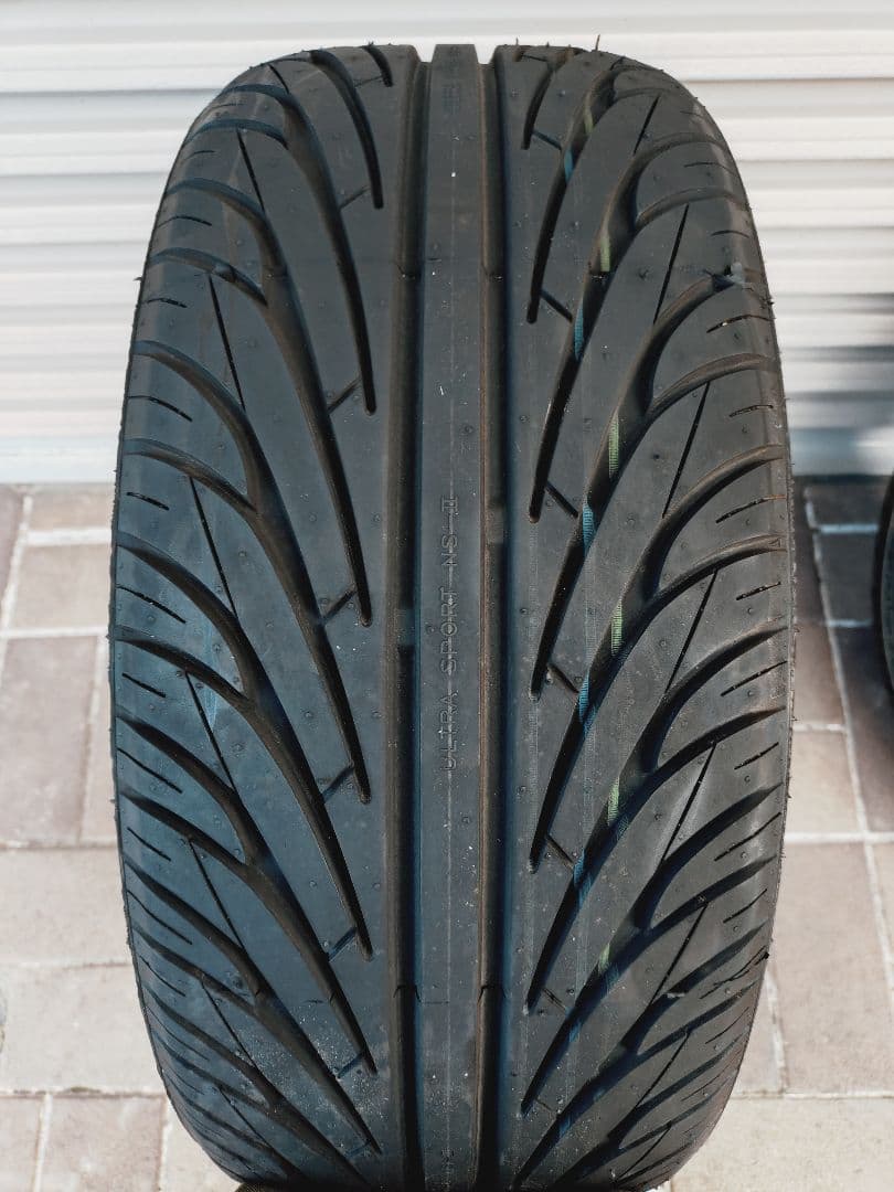 ナンカン NS-2 215/35 18インチ（中古）