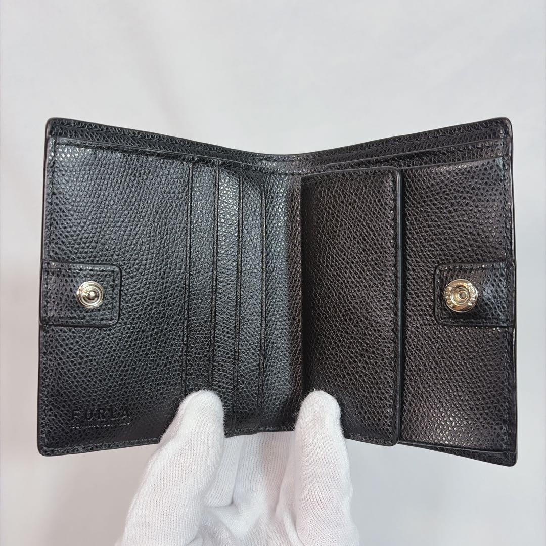 新品✨ FURLA フルラ カメリア 二つ折り財布 NERO ブラック レザー