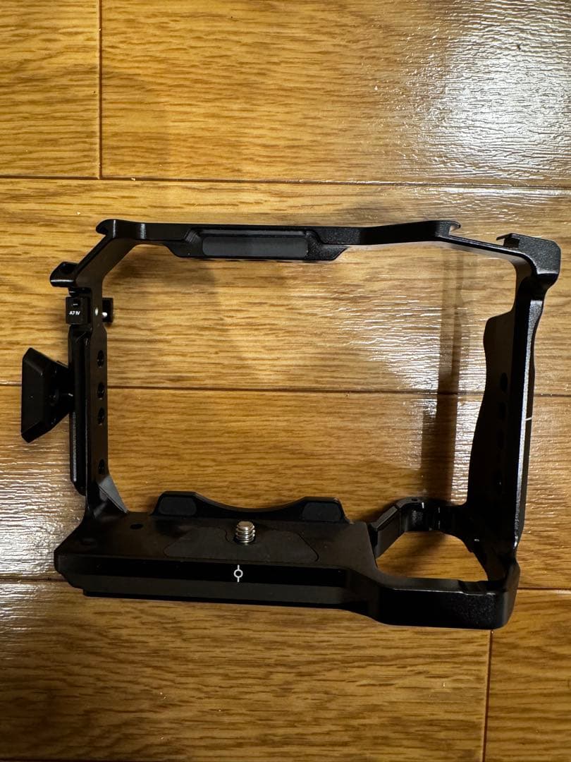 Sony α7R V/α7 IV/α7S III/α1/α7R IV用ケージ
