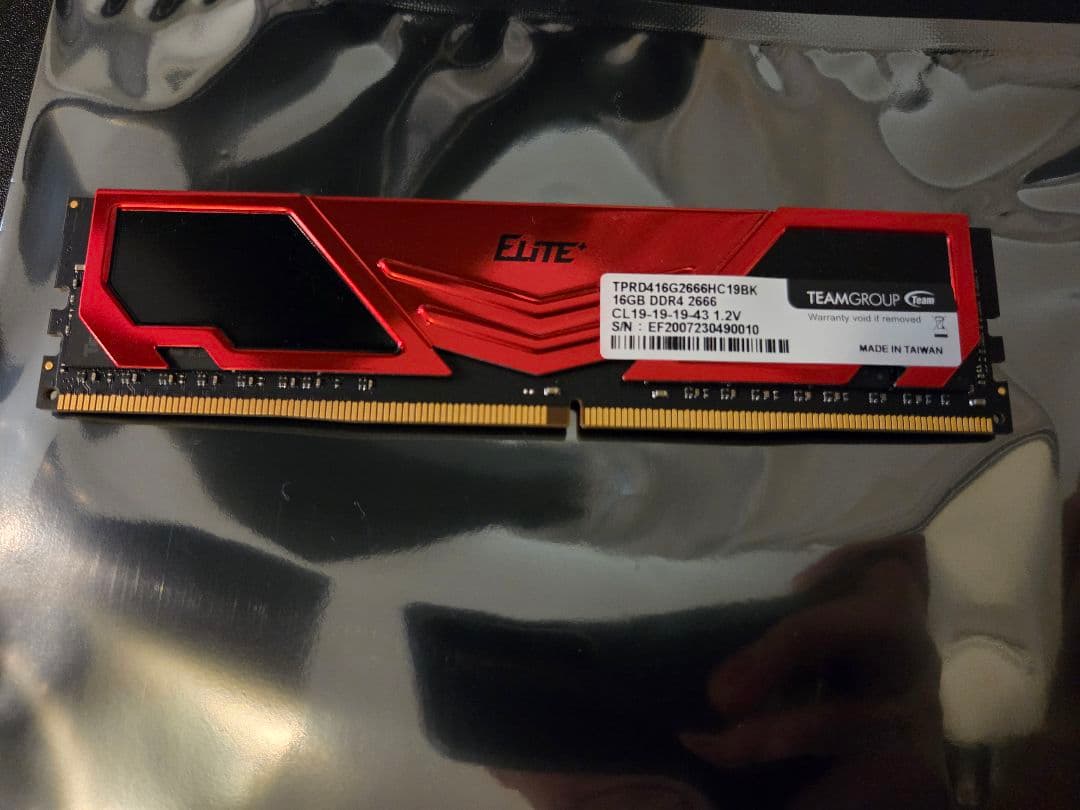 TEAMGROUP Elite 16GB DDR4 2666MHz メモリ