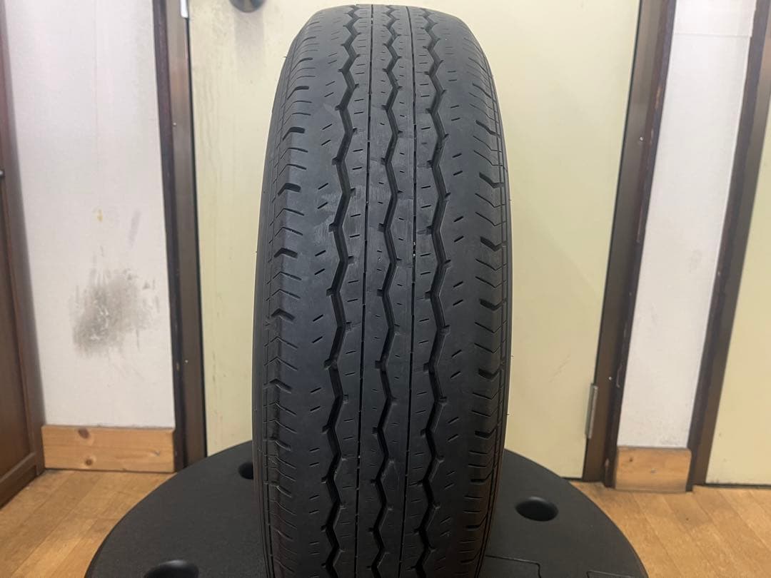 ②2024年製 ブリヂストン 中古夏タイヤ 195/80R15 LT 1本