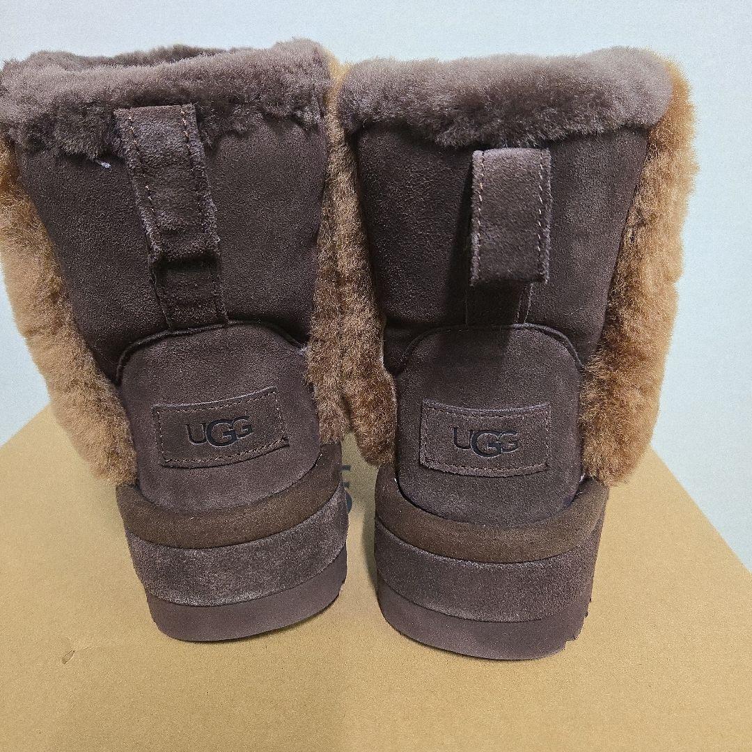 ま*ん様 【新品・未使用】UGG CLASSIC CHILLAPEAK 24cm