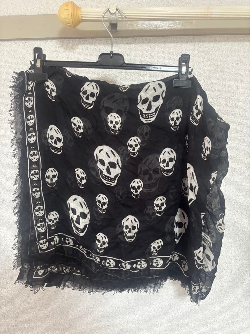 ALEXANDER MCQUEEN スカルストール ブラック