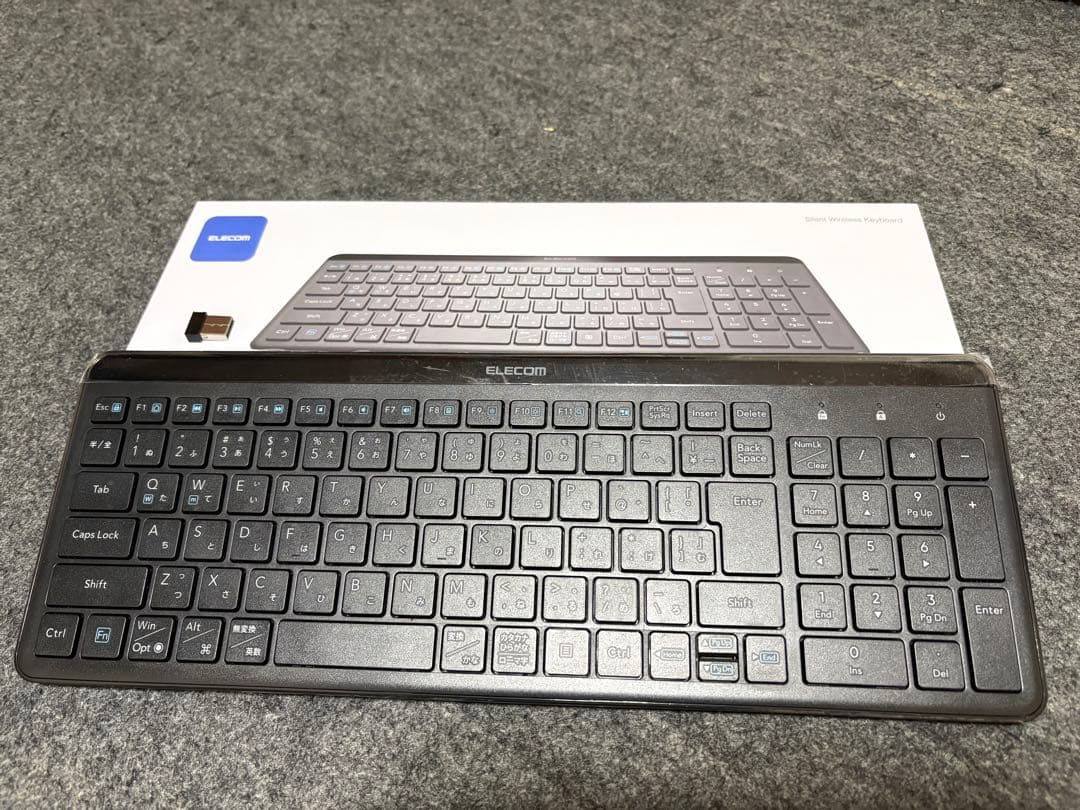 Mac Mini M4 + ドッキングステーション+ ワイヤレスキーボード