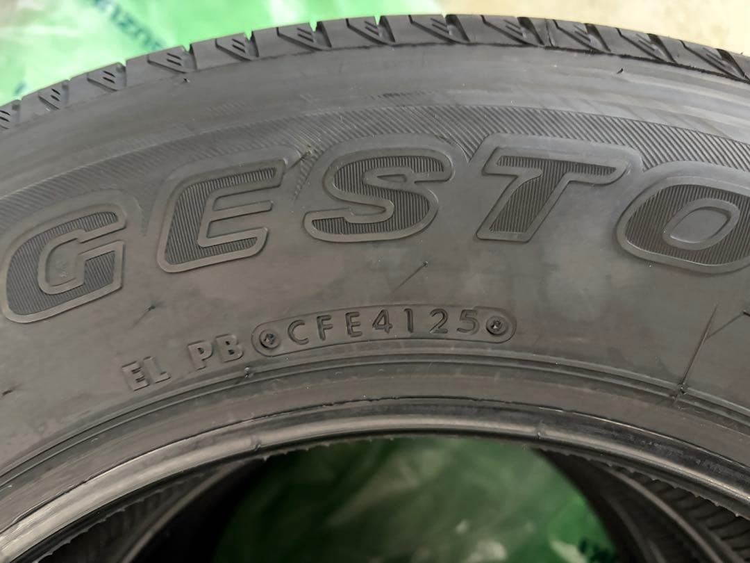 ジムニー JB64 純正タイヤ　新車外し 175/80r16 2本