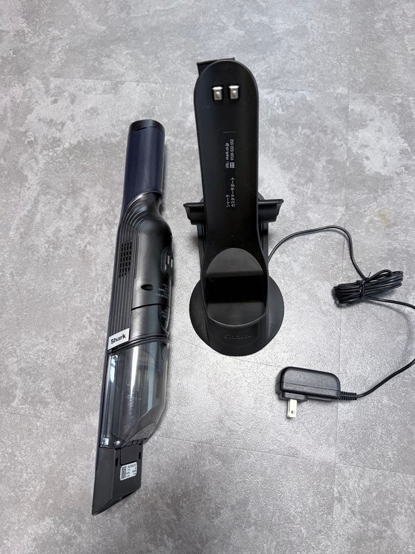 Shark ハンディクリーナー 本体 充電スタンド付き