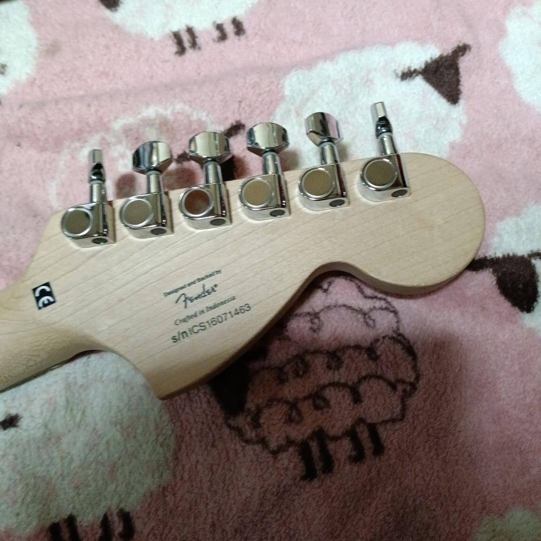 レフティ Squier Standard Stratocaster